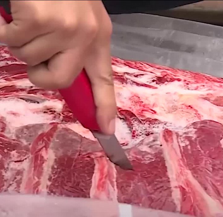 Phát hiện nhiều lô thịt nhập lậu từ Trung Quốc đang tìm cách tuồn vào Việt Nam