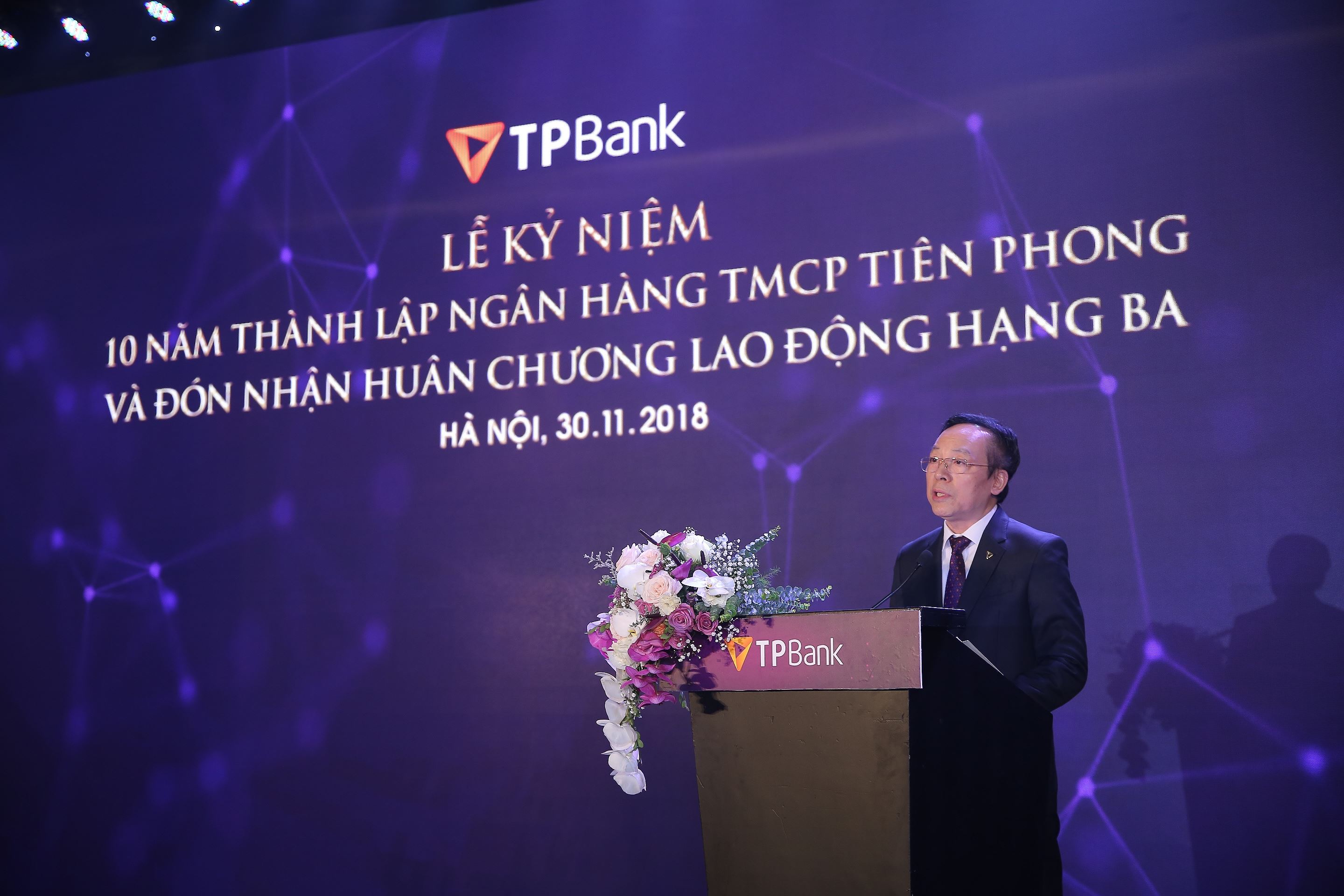 Ông Đỗ Minh Phú, Chủ tịch HĐQT ngân hàng Tiên Phong phát biểu tại buổi lễ