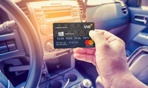 VIB là ngân hàng đầu tiên giới thiệu dòng thẻ dành riêng cho những người sở hữu ô tô