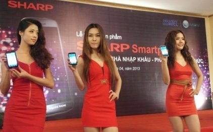 4 dòng smartphone của Sharp dành cho doanh nhân