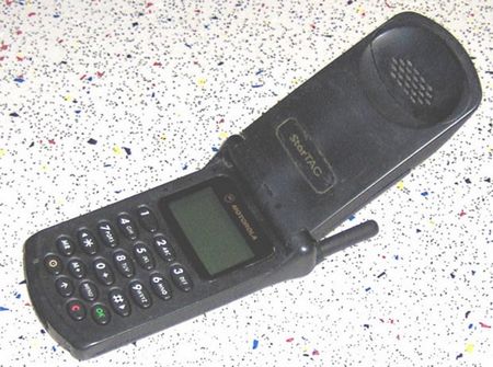 Nokia chiếm 13/20 mẫu máy điện thoại di động bán chạy nhất lịch sử