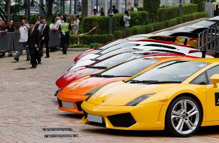 Siêu trình diễn Lamborghini ở Hồng Kông