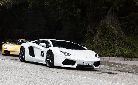 Gallardo Super Trofeo màu đỏ