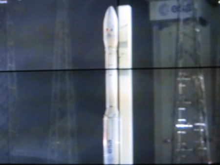 Tên lửa VEGA chính thức rời bệ phóng lúc 9h06' (giờ Hà Nội)