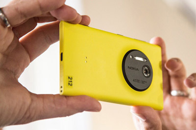 Nokia Lumia 1020 giá 15,6 triệu đồng tại Mỹ