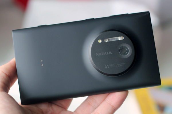 Nokia-Lumia-1020-2-JPG.jpg