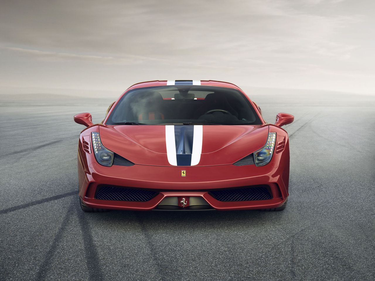 Ferrari-458-Speciale-02.jpg