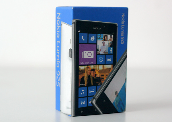 Nokia-Lumia-925-1-JPG.jpg