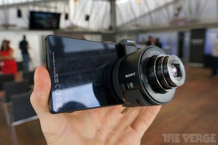 Sony QX10, QX 100: ống  kính rời siêu zoom cho smartphone ra mắt