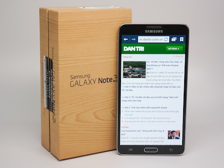 Hộp đựng của Galaxy Note 3 giống với Galaxy S4