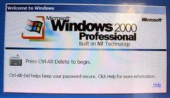 Windows 2000 yêu cầu người dùng gõ Ctrl-Alt-Delete để đăng nhập vào máy
