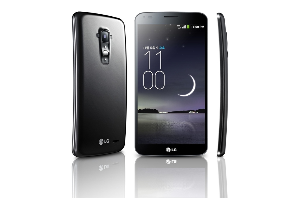 LG ra điện thoại màn cong “tự làm lành vết trầy”