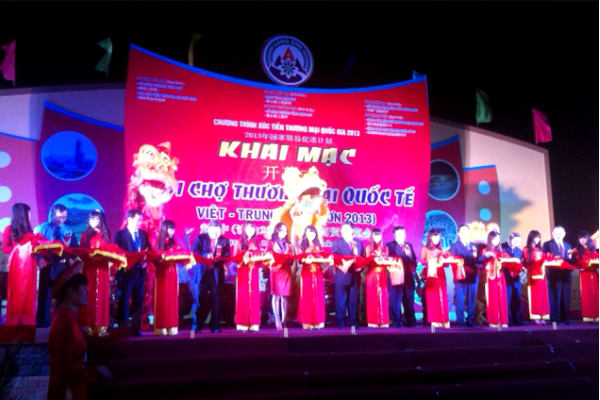 Khai mạc Hội chợ Thương mại Quốc tế Việt - Trung 2013