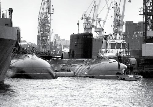 [Caption] Truyền thông Nga cho biết, tàu ngầm HQ 182 Hà Nội cùng với tàu ngầm HQ 183 Tp. Hồ Chí Minh sẽ được bàn giao cho Việt Nam trong năm 2013