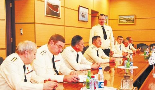 Lễ ký biên bản nghiệm thu tàu ngầm Hà Nội cho Ủy ban tiếp nhận bàn giao nhà nước Nga. Theo đó, trên 99% các chỉ số của tàu đều đạt loại xuất sắc.