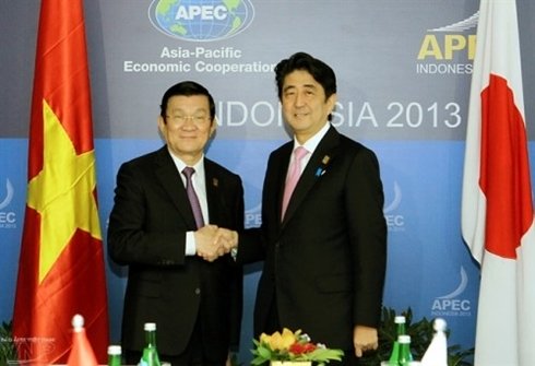 Việt Nam kỷ niệm 15 năm gia nhập APEC