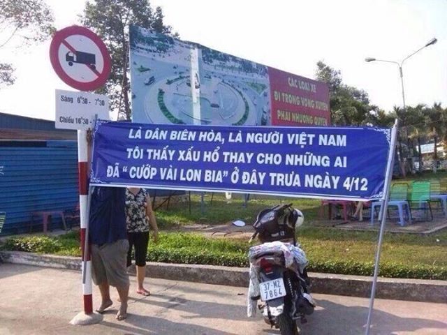 Bức ảnh mang vị đắng: 'nỗi xấu hổ cướp bia'