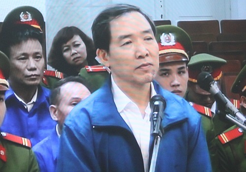 Ai điện thoại mật báo để Dương Chí Dũng bỏ trốn?