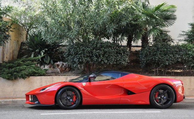 LaFerrari xuất hiện trên đường phố Monaco 8