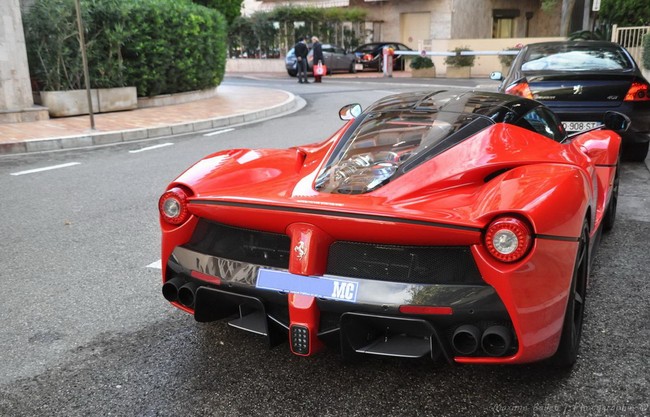 LaFerrari xuất hiện trên đường phố Monaco 9