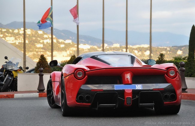 LaFerrari xuất hiện trên đường phố Monaco 12