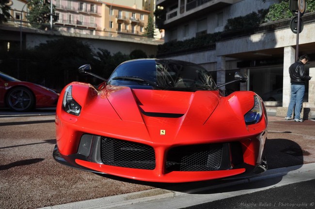 LaFerrari xuất hiện trên đường phố Monaco 2