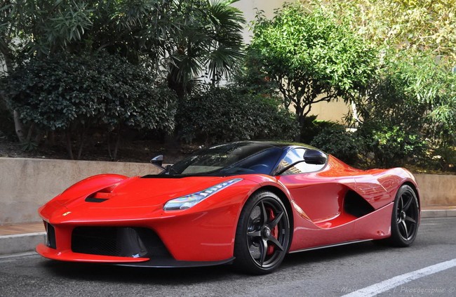 LaFerrari xuất hiện trên đường phố Monaco 7