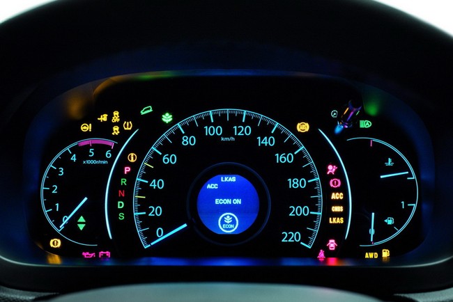 Honda CR-V 1.6 Diesel tiết kiệm nhiên liệu không ngờ 9