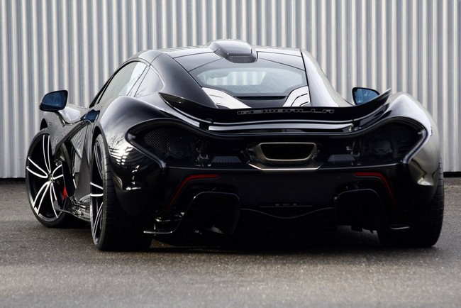 Bản độ McLaren P1 đầu tiên trên thế giới 10