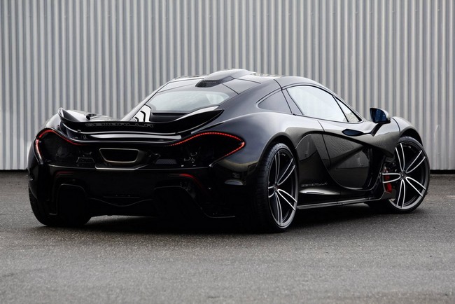 Bản độ McLaren P1 đầu tiên trên thế giới 7