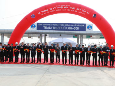 Chính thức thông xe 27km cao tốc Nội Bài - Lào Cai 1,25 tỷ USD