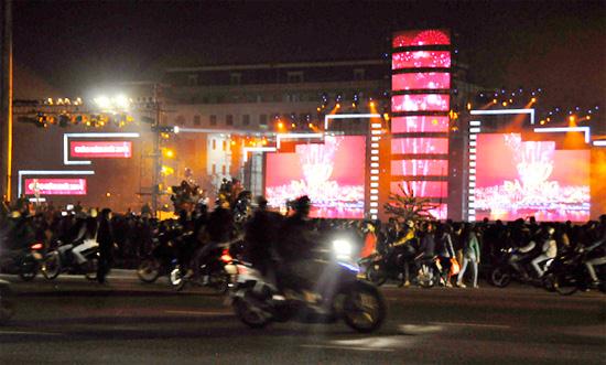 Người dân Đà Nẵng đón Năm mới 2014
