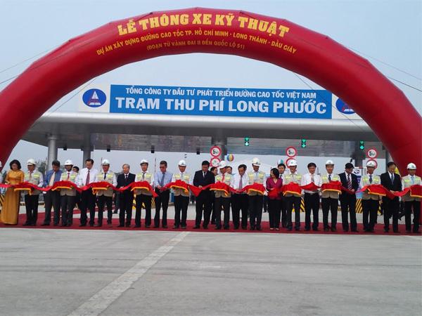 Bắt đầu khai thác cao tốc TP.HCM đi Quốc lộ 51