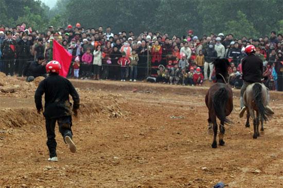 lễ hội đua ngựa truyền thống của người Mông tại Bắc, Hà Lào Cai, ảnh 8
