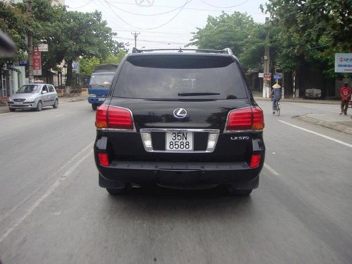 Khám phá dàn Lexus biển số độc của đại gia Ninh Bình, ảnh 4