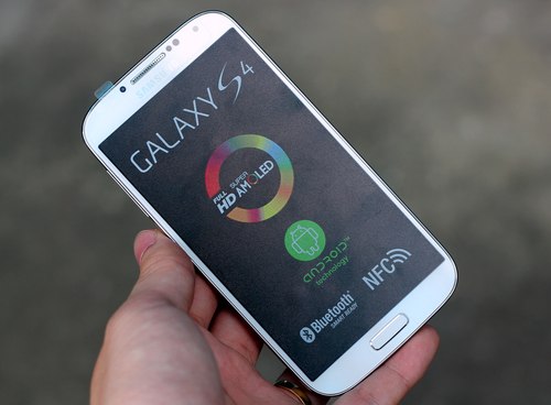 Galaxy S4 giảm giá 