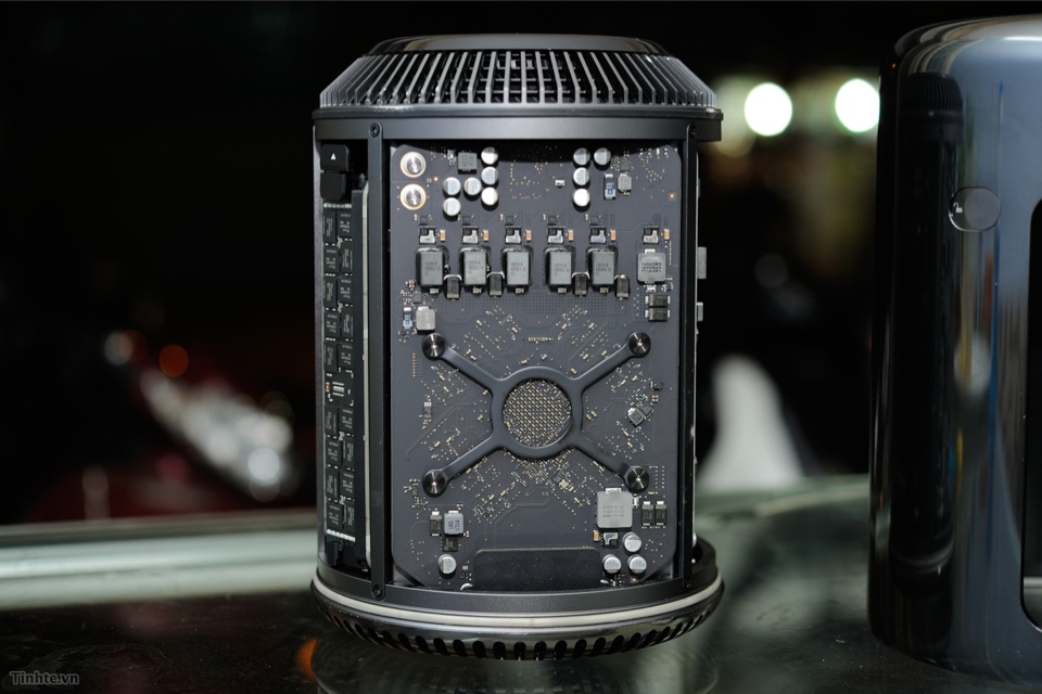 Mac Pro về Việt Nam, giá 160 triệu đồng 16