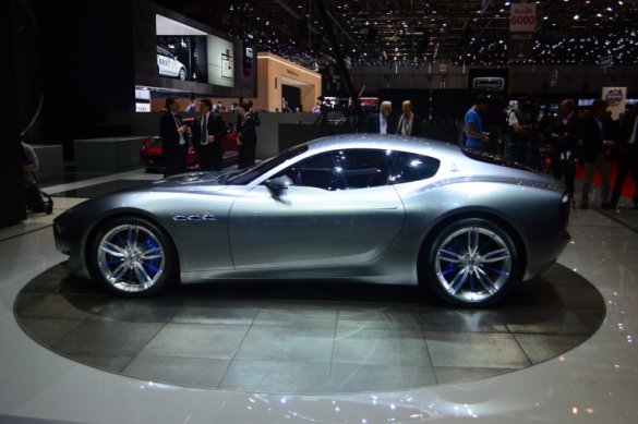 Maserati ra mẫu đặc biệt kỷ niệm 100 năm thành lập 1