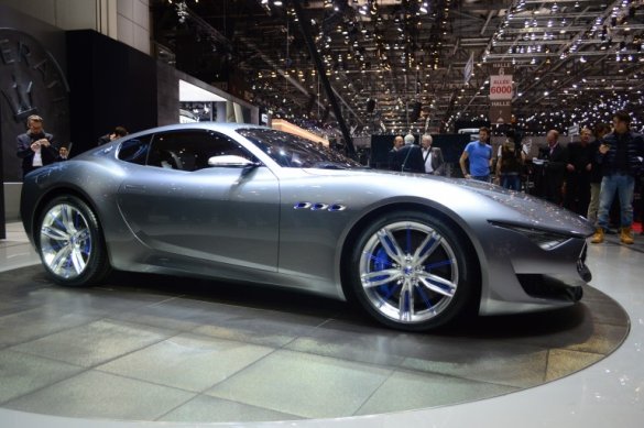 Maserati ra mẫu đặc biệt kỷ niệm 100 năm thành lập 6
