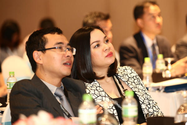 Ông Tô Hải, Tổng giám đốc CTCK Bản Việt, và bà Nguyễn Thanh Phượng, Chủ tịch nhóm Bản Việt, 