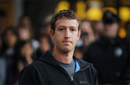 Mark Zuckerberg tự giảm lương còn 1 USD