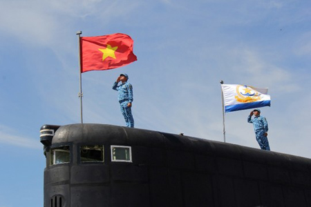 Chuẩn bị Lễ thượng cờ cho tàu ngầm HQ-182 Hà Nội và HQ-183 TP.Hồ Chí Minh