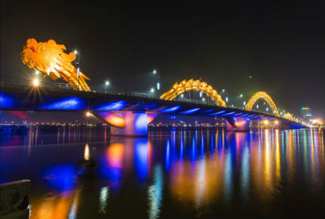 Báo nước ngoài nói gì về Cầu Rồng Đà Nẵng? Hãy đến và khám phá những điều bất ngờ nhé. Đất nước Việt Nam sở hữu một trong những cây cầu đẹp nhất thế giới và chắc chắn bạn sẽ không thể quên được bộ hình ảnh tuyệt vời của cầu Rồng này ở Đà Nẵng.