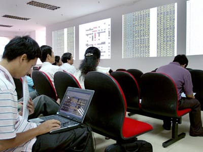 VN-Index sẽ lên 635 - 655 điểm