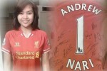 Con gái một nạn nhân MH370 được tặng áo đấu đặc biệt của Liverpool