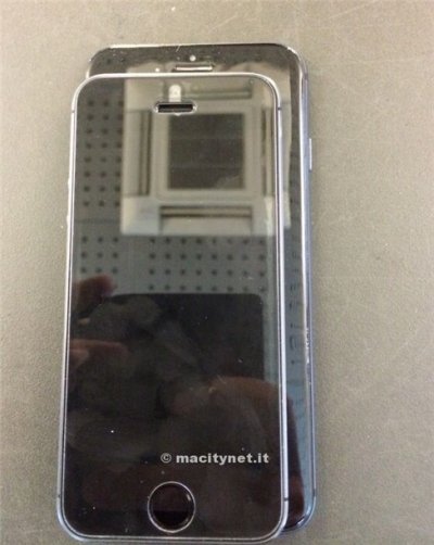 Loạt ảnh iPhone 6 so dáng cùng iPhone 5s 1