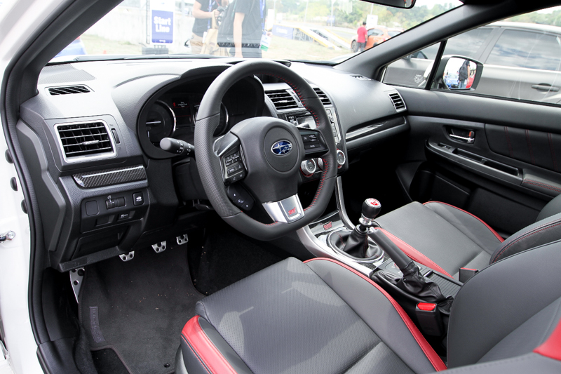 Cận cảnh Subaru Impreza 2015 sắp về Việt Nam 9