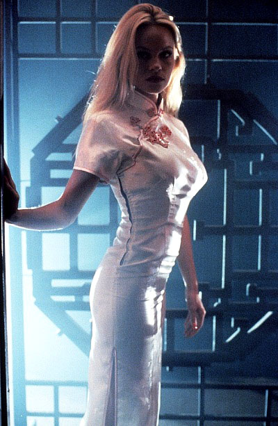 Pamela Anderson vào vai Felicity