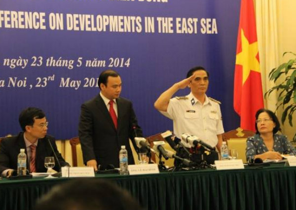 Tường thuật họp báo quốc tế về tình hình biển Đông