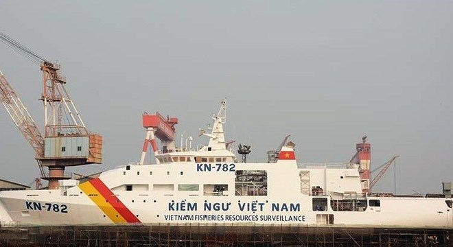Thủ tướng thị sát tàu Kiểm ngư 781 hiện đại nhất VN vừa hoàn thành